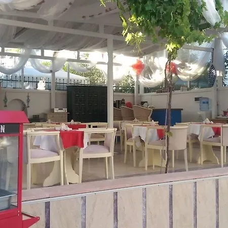 Zuzu's Kitchen & Aparthotel Gumbet